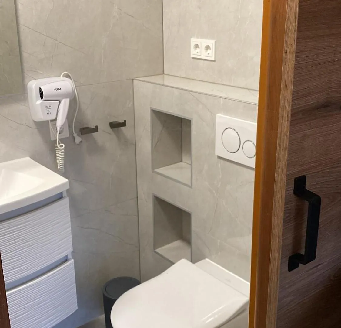 Ladrovici Villa Vlokje فندق مبيت وإفطار